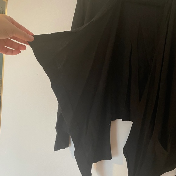 Black short shrug - Picture 2 of 4